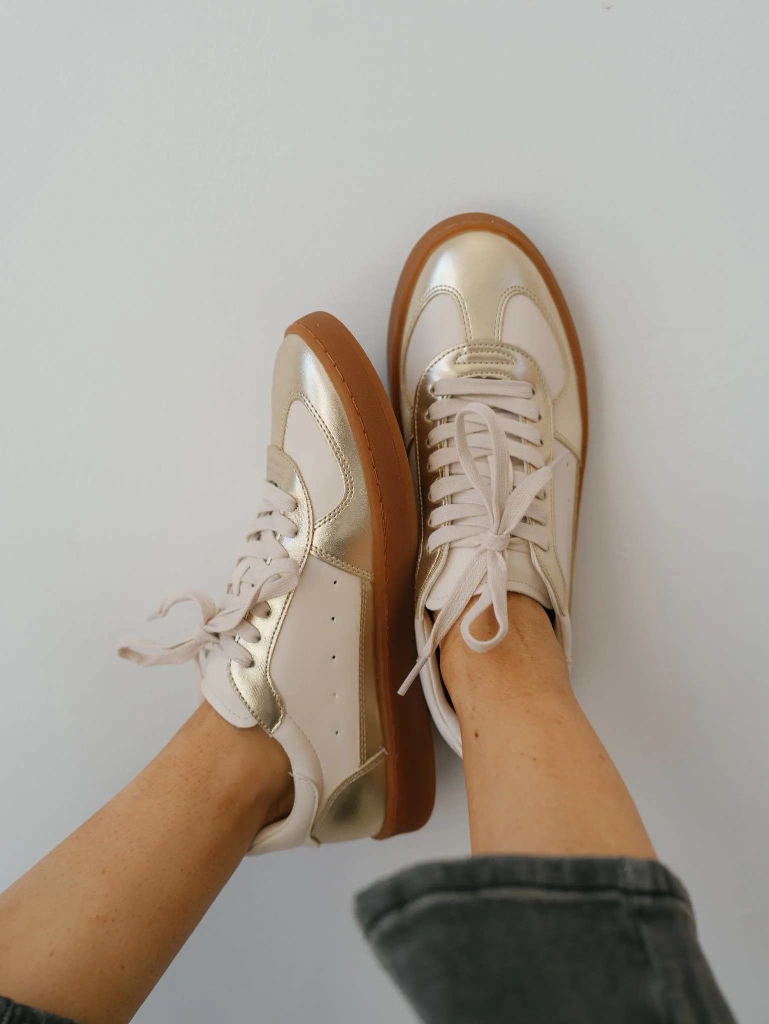 Matisse: Dana Sneaker - Gold