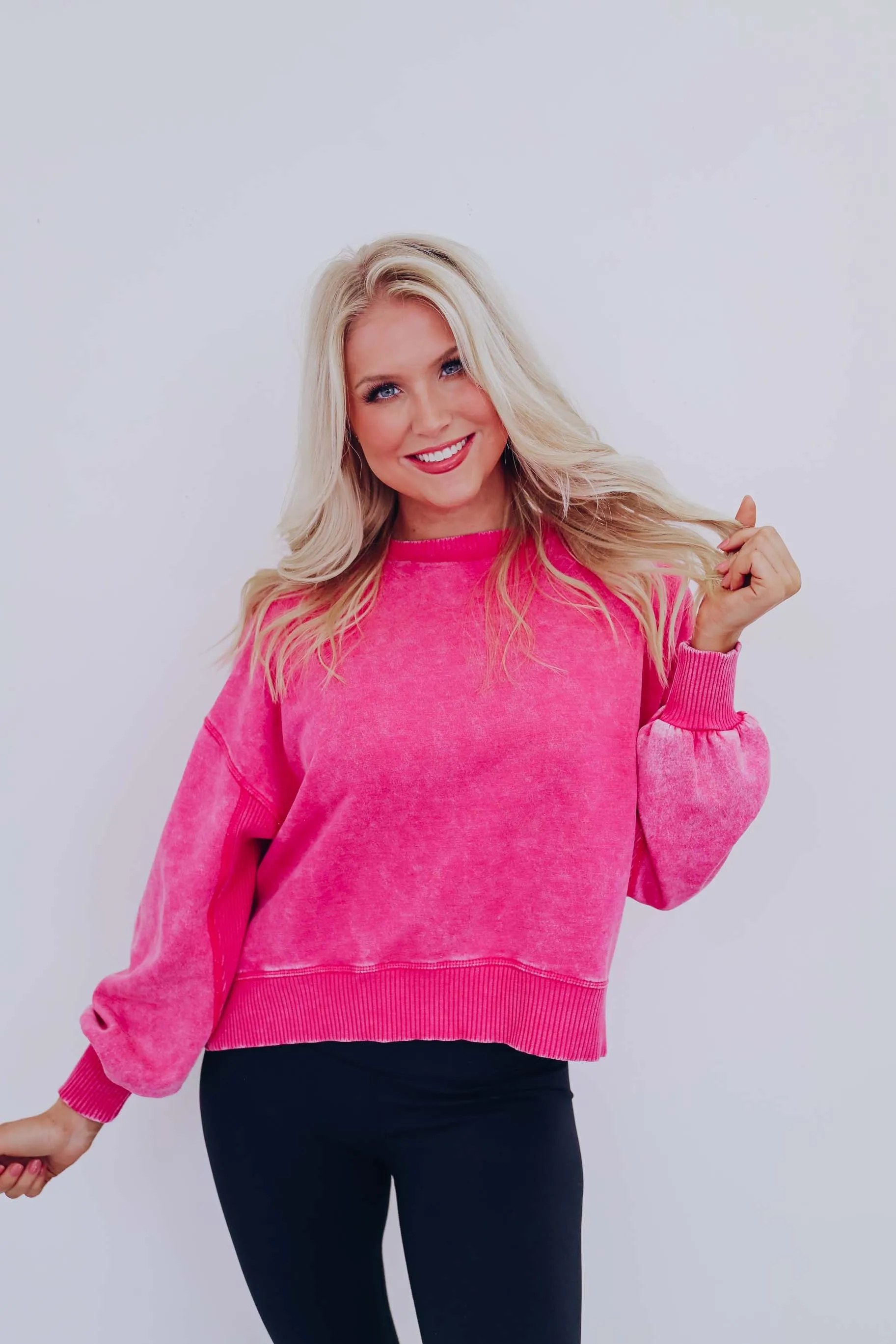 Mia Mineral Wash Cropped Sweatshirt - Pink