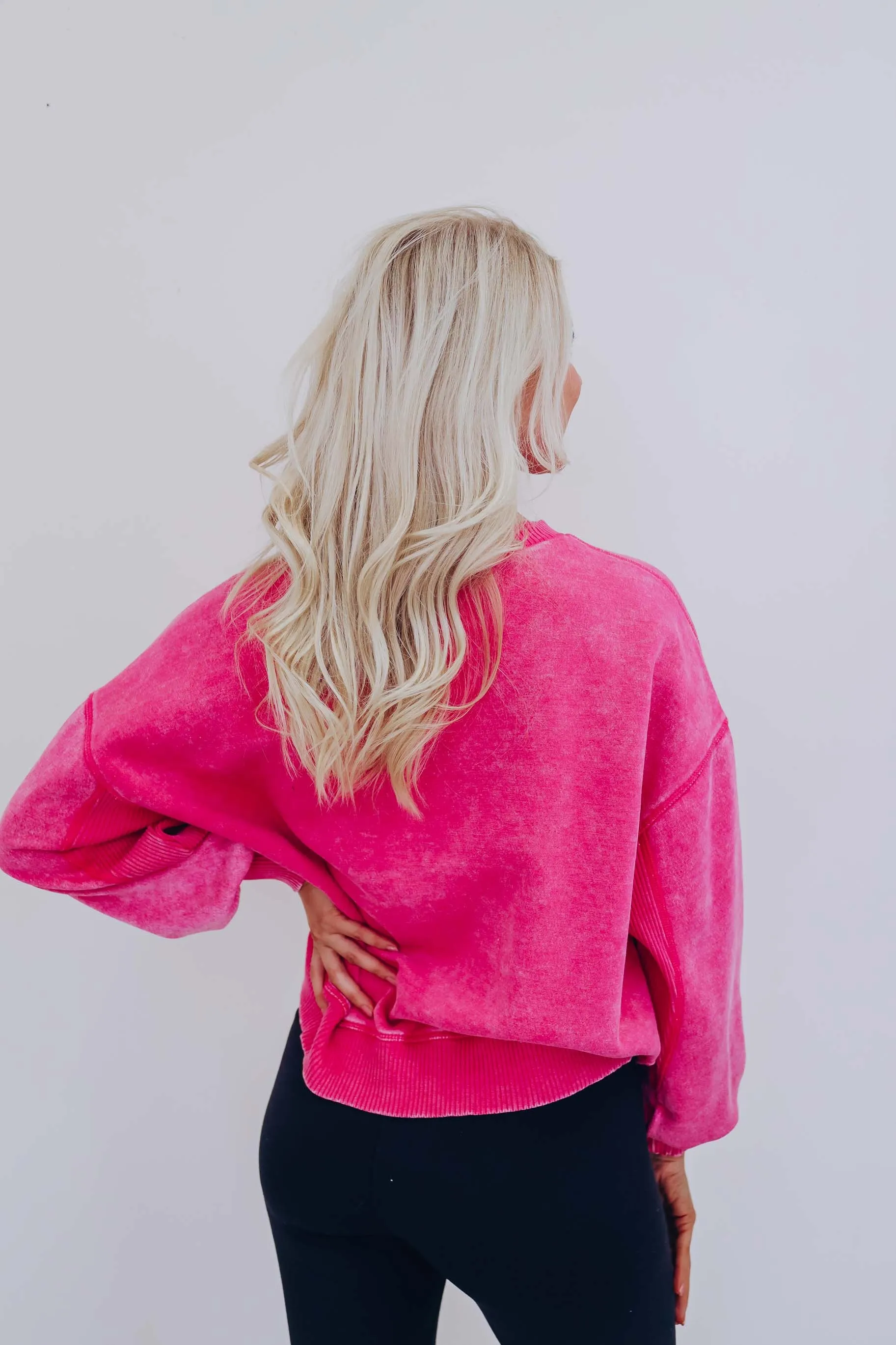 Mia Mineral Wash Cropped Sweatshirt - Pink