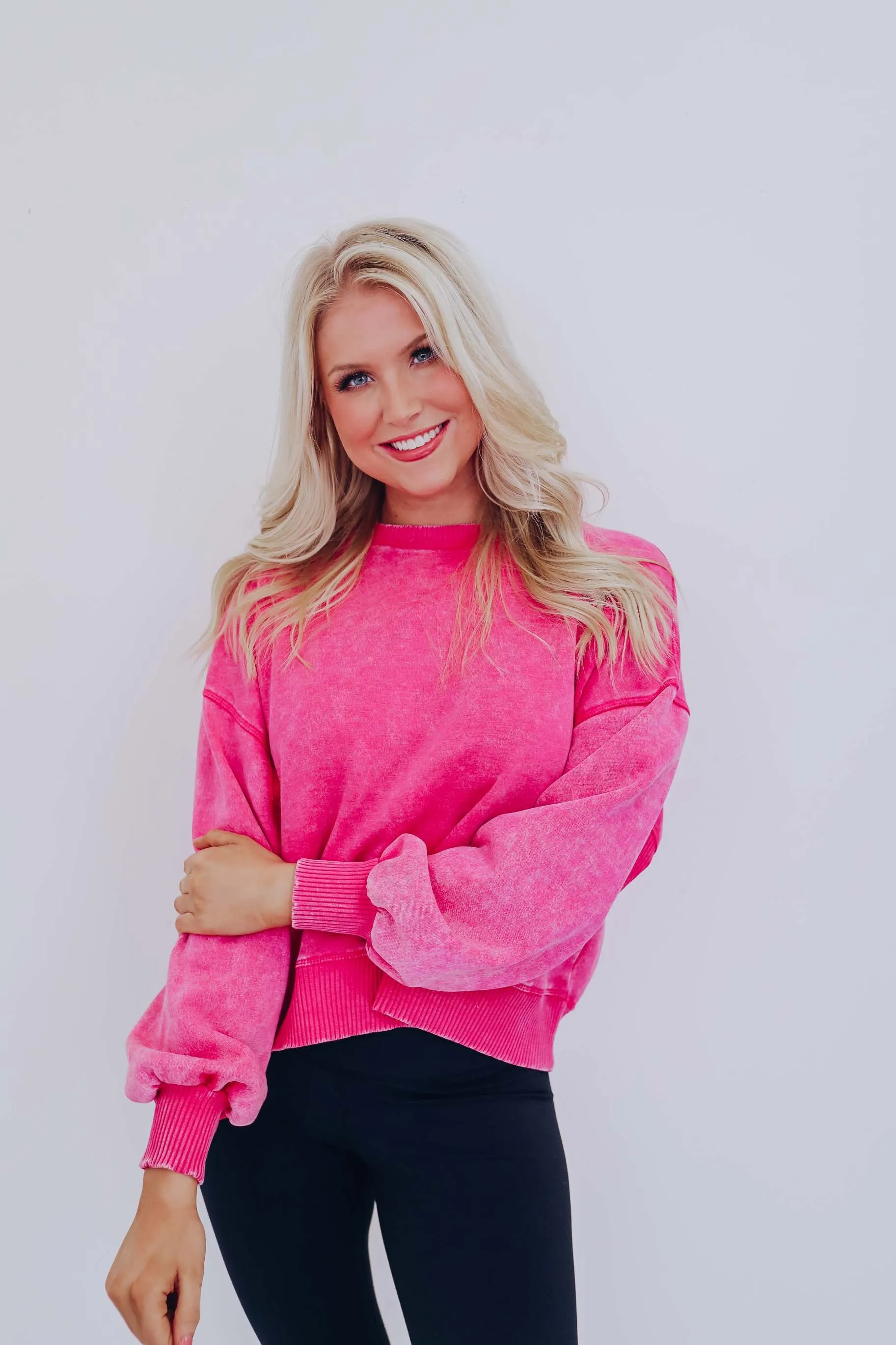 Mia Mineral Wash Cropped Sweatshirt - Pink