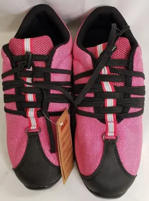 Priscilla -- Split Sole Dancesneaker -- Fuschia